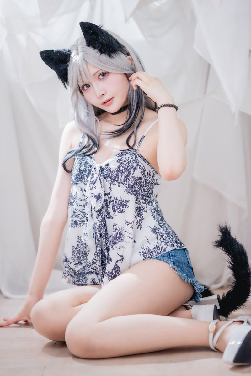 _yuzuking_919's tweet photo. 猫耳彼女との夏､始める？♡ https://t.co/caHMQuubuR