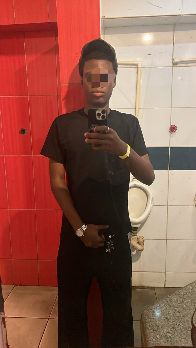 Promiseishimm's tweet photo. Private session with @scottyolorin 

Had fun ngl😂😂 https://t.co/kvXluorvrW