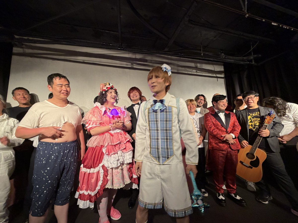 naopi_0517's tweet photo. 今日はピンクアジフライの応援でNEW⭐︎STAと、スーパームチオさんの応援でラフいいね!Liveに行ってきました🫡
本日もたくさんの学びをありがとうございます😊
両ライブともハイレベル過ぎてビビり倒しました
そして、元相方(@saccho_0325 )も元気そうで良かったです😌
#NEWSTA #ラフいいね https://t.co/l01KQXR7pL