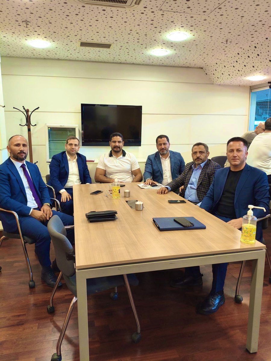 isaisaguzel's tweet photo. Şanlıurfa Büyükşehir Belediyesi olarak, Ankara’da düzenlenen Minikler Türkiye Güreş Şampiyonasında @TRguresFed Bşk’mız @tahaakgul ile bir araya gelerek,şehrimizde güreşin gelişimine yönelik verimli bir görüşme gerçekleştirdik

Nazik ev sahipliği ve destekleri için teşekkür ederiz https://t.co/8KSk1xDWTm