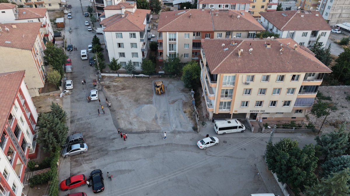 battalgazibeltr's tweet photo. Battalgazi’mizin her noktasında vatandaşlarımızın taleplerini takip etmeye ve çözüm odaklı hizmet anlayışıyla çalışmaya devam ediyoruz. https://t.co/gpzLGY0BHP
