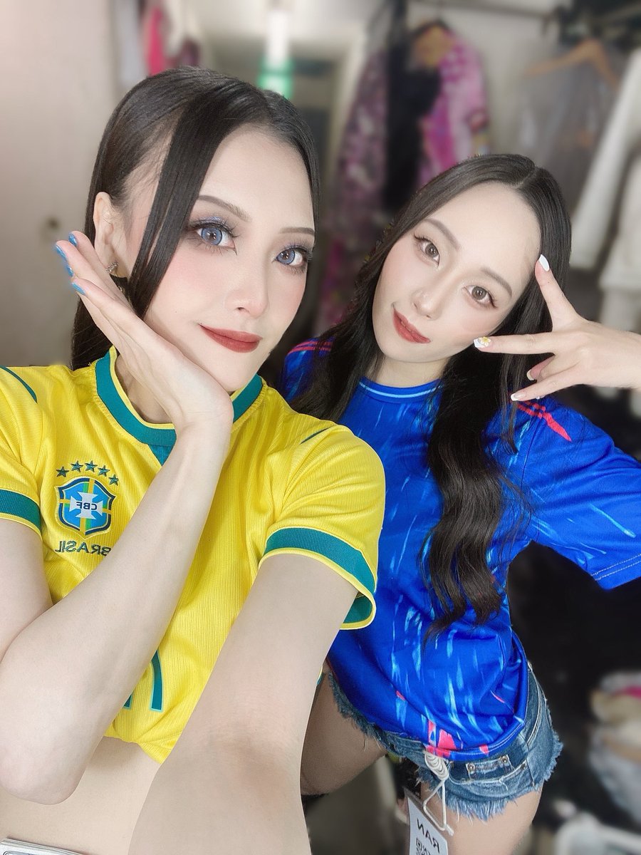 ran_partyon's tweet photo. 今月ラスト出勤〜！
来週は家庭の事情でお休みになります🙌🏽

久しぶりにちゃんとショーをお客様の視点で見学して気付かされる点があったから
今日も見学だけど何か学べたらいいな☺️ https://t.co/k84qrKodqe
