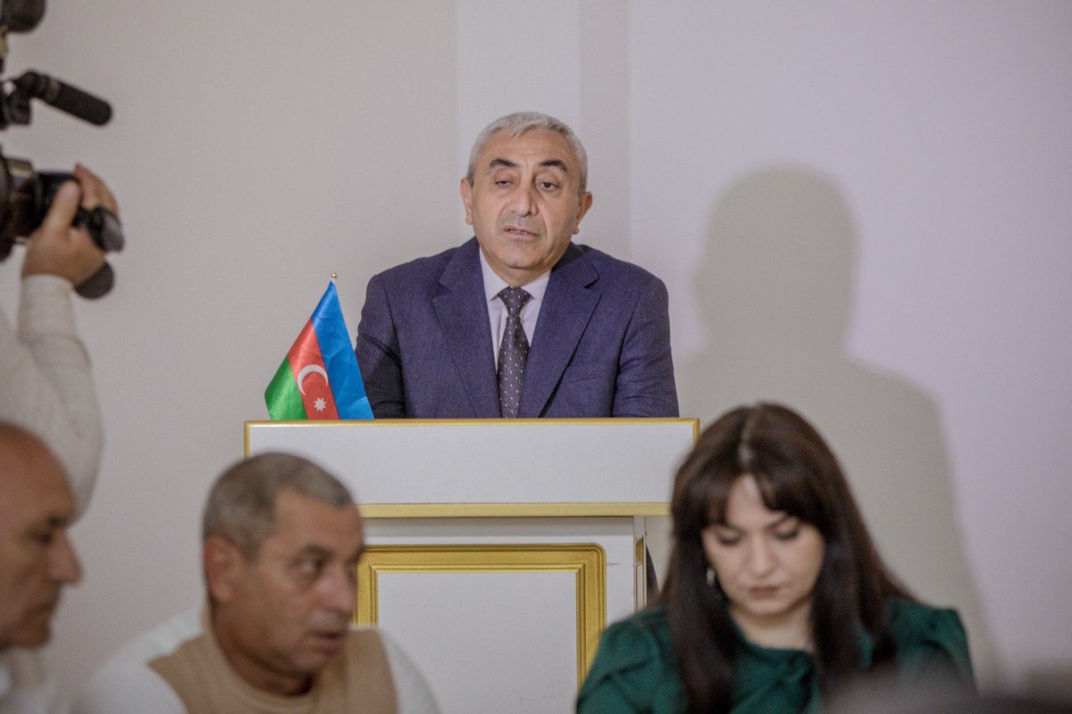 SalyanZi's tweet photo. 20 iyul 2026-cı il tarixində Salyan rayon İcra Hakimiyyətinin, Salyan rayon Heydər Əliyev Mərkəzinin və "Dialoq və İnkişaf Naminə" İctimai Birliyin birgə təşkilatçılğı ilə  "Azərbaycançılıq: tarixdən müasirliyə" adlı  tədbir keçirilib. https://t.co/bQqiy3cGxq