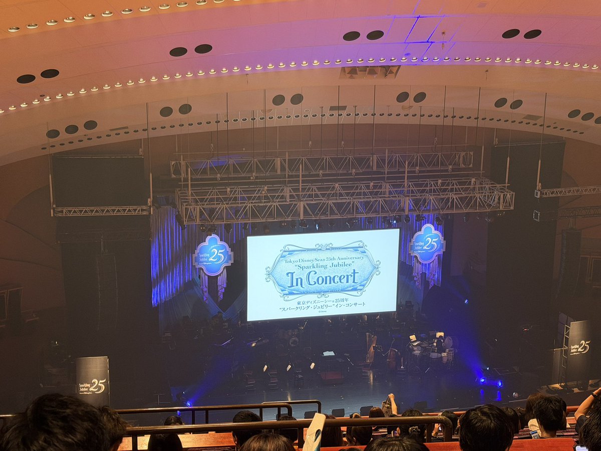 hiro_dnikki's tweet photo. スパークリングジュビリーインコンサートめっちゃ良かったです！！！！
もう一回見に行きいです！！ https://t.co/LQ2du1MUSC