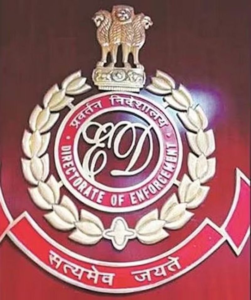 TareenAneesa's tweet photo. ED raids across #Punjab and J&amp;K exposed a #Pakistan-backed narco-terror network. Searches near the #LoC uncovered evidence of #terror financing, with nearly ₹50 lakh frozen in bank accounts and incriminating documents seized.
#ED #NarcoTerror #JammuAndKashmir #IndiaFightsTerror https://t.co/vKtZRbdABi