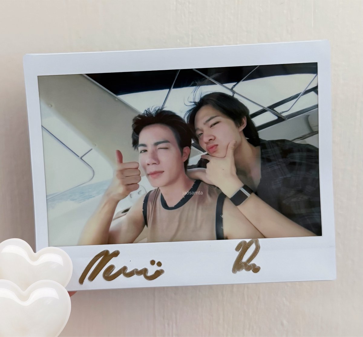 jaosamta's tweet photo. พลรจากทริปบบบมาแน้ว
น่าร้ากอ่าๆๆๆๆๆๆ🐶🐱🌊💘

#MilesOfLoveForZeeNuNew 
➰@zee_pruk @CwrNew #ZeeNuNew https://t.co/lMTN494U1z