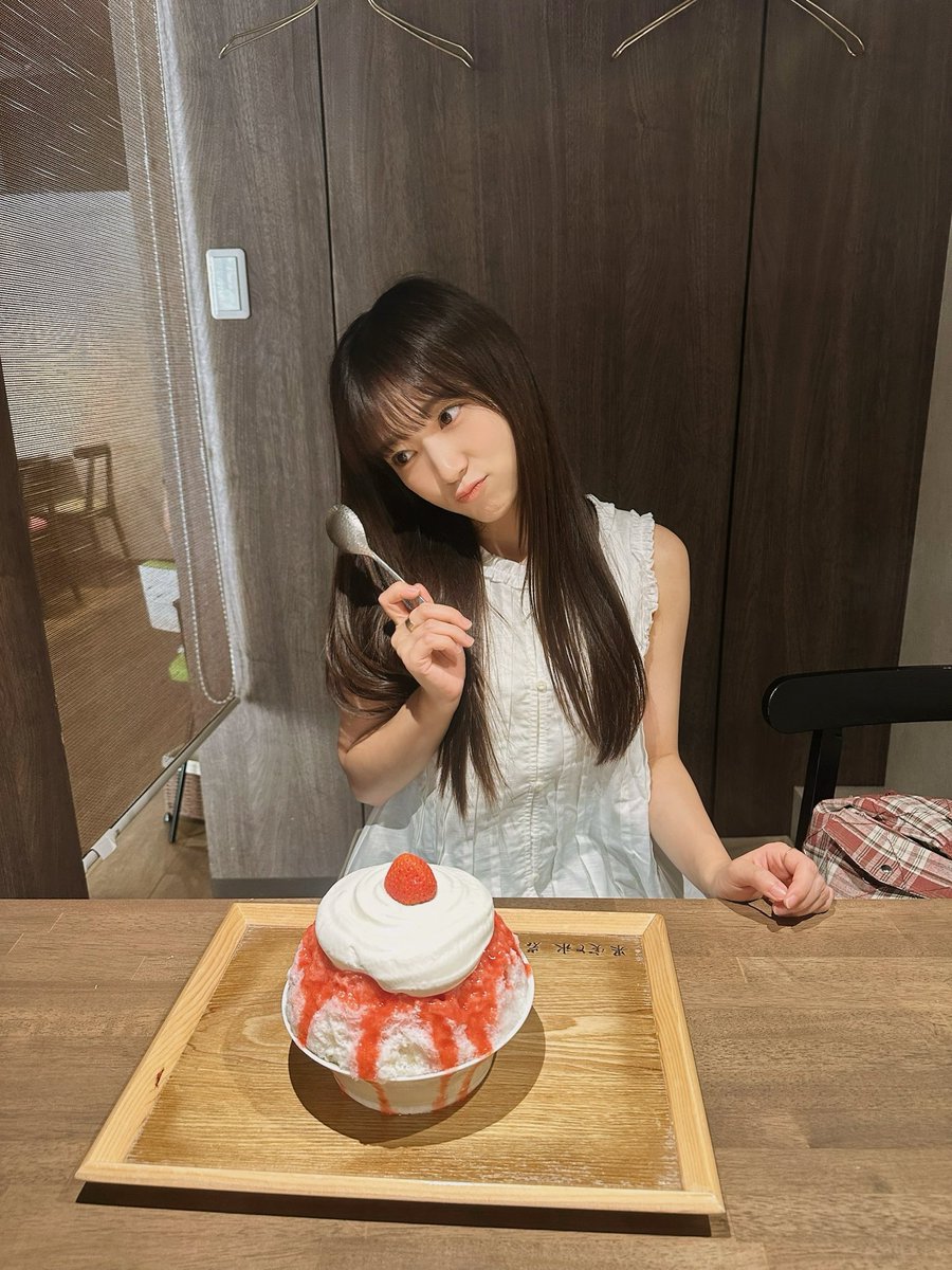 nako_yabuki_75's tweet photo. #かき氷の日 🍧 https://t.co/6EGFN9FwWU