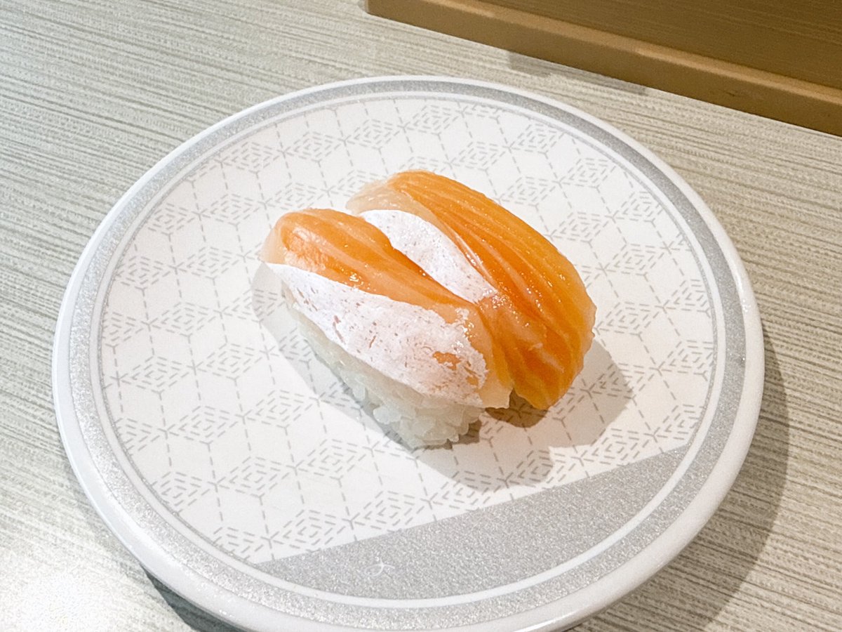 kaneten's tweet photo. やっぱ花(火)より団子よ🍣 https://t.co/Vv7V9RxGPR