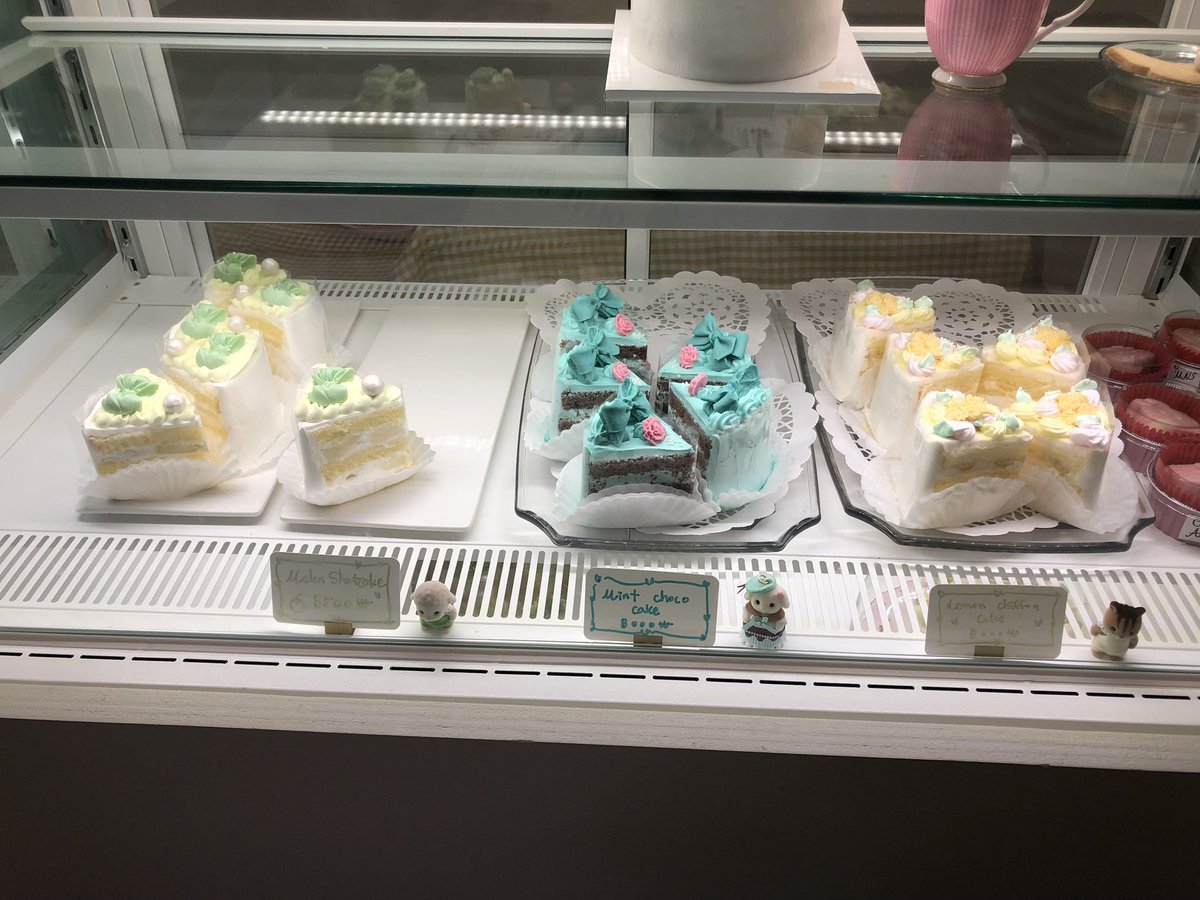 cookie2andcream's tweet photo. 📍연남 아네모네시

케이크가 맛있고 실바니안이 귀여워요 ㅎㅎ https://t.co/JurVKI5n5m