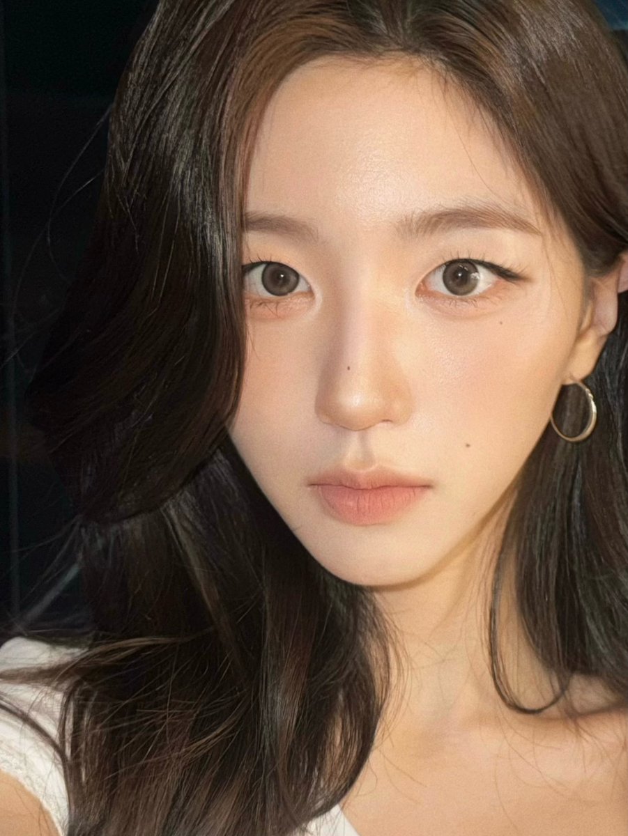 mmyooong's tweet photo. 260725 소현 cosmo talk

#트리플에스 #tripleS #소현 #박소현 #sohyun #밥보단소현 https://t.co/miLhlBKFib