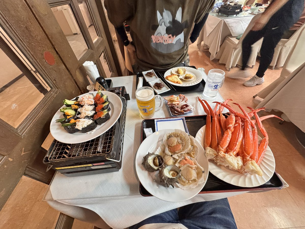 350zRYO's tweet photo. 食べ放題来たぞー！

お肉も沢山あったけど結局海鮮大好きマン笑

めっちゃ美味くてお酒進むー！ https://t.co/sIrKnoKIwS