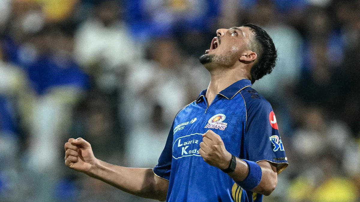 wicketwizardry_'s tweet photo. Now, back to real issues guys we want only one thing and that is #sackmahela 
@mipaltan https://t.co/LIWfW8W5VL