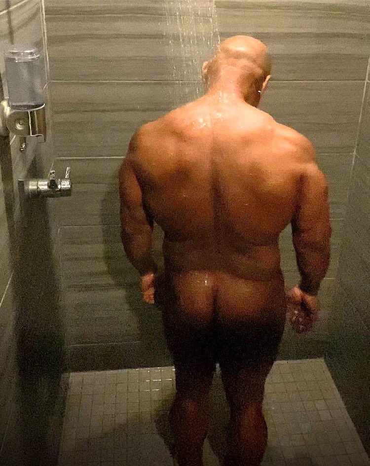 daddyprive's tweet photo. Black muscle daddy: @actorrexbaker https://t.co/l5ZIprrRZG