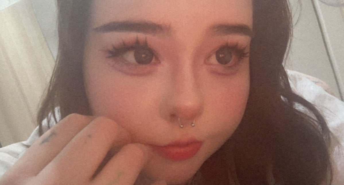 LittleLou12345's tweet photo. Who’s making my face look like this?☺️💖

#nsfwtwt #egirl #chubby #nsfwx https://t.co/KFb1lRxCOT