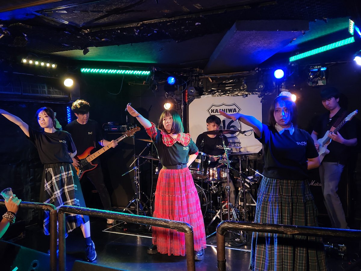 kuma_kumakoton's tweet photo. おわかりいただけただろうか···😍
まおちゃんがボブになってることに···
あずちゃんがポニーテールであることに···
 #ボブ好き
 #ポニーテール好き https://t.co/QvoKVEtmlI