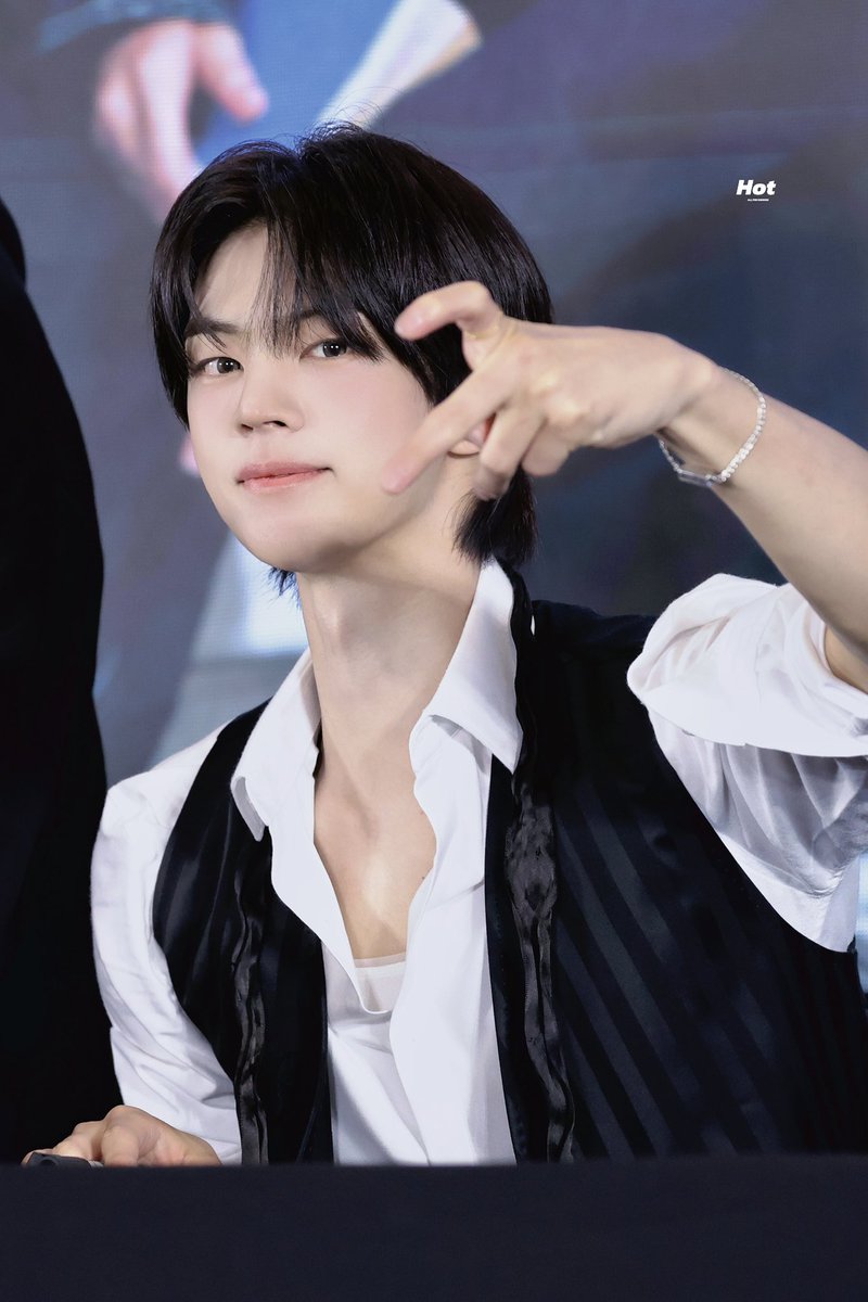 Hot_Dohoon's tweet photo. 260725

#도훈 #투어스
#DOHOON #TWS https://t.co/lxbVfGhVEv