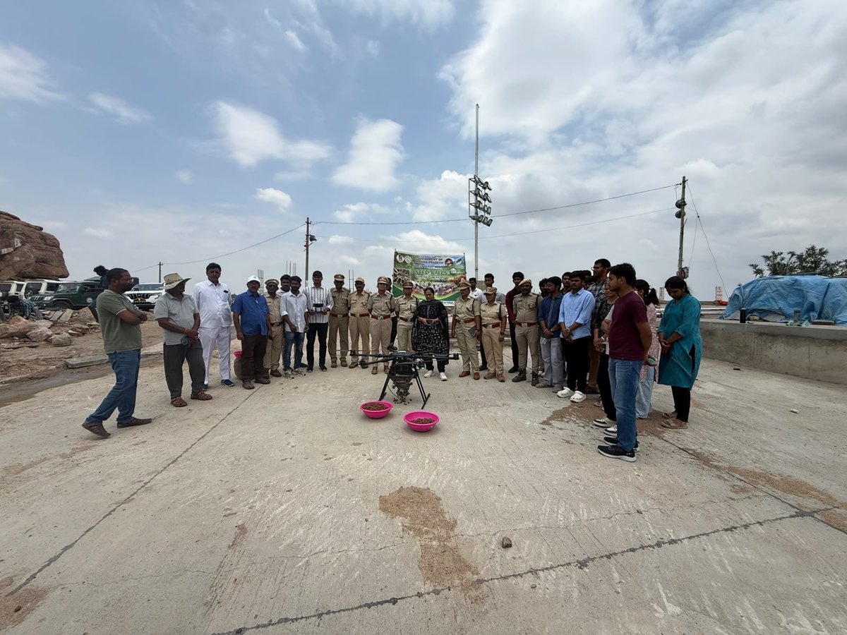 APDeputyCMO's tweet photo. వెయ్యి ఎకరాల్లో డ్రోన్ల సాయంతో సీడ్ బాల్స్

•మనుషులు అడుగుపెట్టలేని ప్రాంతాల్లో క్షీణించిన అడవుల పునరుద్ధరణ దిశగా అడుగులు 
•రాష్ట్రవ్యాప్తంగా 6,500 హెక్టార్ల విస్తీర్ణంలో మానవ వనరుల సాయంతో లక్షల విత్తన బంతులు వెదజల్లే పక్రియ పూర్తి
•30 వేల హెక్టార్ల లక్ష్యాన్ని నిర్ణీత కాల వ్యవధితో పూర్తి చేయాలన్న శ్రీ పవన్ కళ్యాణ్ గారు
•సీడ్ బాల్స్ వెదజల్లడంతోపాటు మొలకలకు రక్షణ కల్పించే బాధ్యత తీసుకోవాలి
•సీడ్ బాల్స్ పంపిణీ, వెదజల్లే కార్యక్రమంపై అటవీశాఖ అధికారులతో సమీక్షించిన ఉప ముఖ్యమంత్రివర్యులు శ్రీ @PawanKalyan గారు

వర్షపాతం, నేలలో తేమ వంటి వాతావరణ పరిస్థితులను ఎప్పటికప్పుడు పరిశీలన చేసుకుంటూ రాష్ట్రవ్యాప్తంగా సీడ్ బాల్స్ పంపిణీ కార్యక్రమాన్ని వేగవంతం చేయాలని రాష్ట్ర ఉపముఖ్యమంత్రివర్యులు, అటవీ పర్యావరణ శాఖల మంత్రి శ్రీ పవన్ కళ్యాణ్ గారు స్పష్టం చేశారు. అడవులు క్షీణించిన ప్రాంతాల్లో సీడ్ బాల్స్ జారవిడిచే కార్యక్రమాన్ని వేగవంతం చేసేందుకు మరిన్ని డ్రోన్ల సహాయం తీసుకోవాలన్నారు. రాష్ట్రంలో అటవీ పునరుద్ధరణ, 50 శాతం గ్రీన్ కవర్ లక్ష్యాల్లో సీడ్ బాల్స్ పంపిణీ కార్యక్రమం అత్యంత కీలక ప్రక్రియ అని తెలిపారు. జిల్లాల వారీగా సీడ్ బాల్స్ పంపిణీ, వెదజల్లే కార్యక్రమం, డ్రోన్ సాంకేతికత వినియోగంపై అటవీశాఖ ఉన్నతాధికారులతో శనివారం మధ్యాహ్నం సమీక్షించారు. రాష్ట్రవ్యాప్తంగా ఇప్పటి వరకు ఎన్ని ఎకరాల్లో సీడ్ బాల్స్ వెదజల్లే ప్రక్రియ పూర్తయ్యింది? డ్రోన్ల సాయంతో ఎంత విస్తీర్ణంలో సీడ్ బాల్స్ జారవిడిచారు? తదుపరి లక్ష్యాలు తదితర అంశాలను ఈ సందర్భంగా అధికారులు శ్రీ పవన్ కళ్యాణ్ గారికి వివరించారు.

ఉపముఖ్యమంత్రివర్యుల ఆదేశాల మేరకు రాష్ట్రవ్యాప్తంగా 3 కోట్లకు పైగా సీడ్ బాల్స్ సిద్ధం చేయగా, ఇప్పటి వరకు 63 లక్షలకు పైగా సీడ్ బాల్స్ దాదాపు 6,500 హెక్టార్ల విస్తీర్ణంలో వెదజల్లే ప్రక్రియ పూర్తి చేసినట్టు అధికారులు తెలిపారు. అందులో మానవ వనరుల సాయంతో సుమారు 6 వేల హెక్టార్ల పరిధిలో 59 లక్షల సీడ్ బాల్స్ వెదజల్లినట్టు, మొట్టమొదటి సారి డ్రోన్ల సాయంతో అడవుల్లో లోయ ప్రాంతాలకి వెళ్లి సీడ్ బాల్స్ జారవిడిచినట్టు వివరించారు. సుమారు వెయ్యి ఎకరాల్లో డ్రోన్స్ ద్వారా సీడ్ బాల్స్ జార విడిచినట్లు తెలిపారు.అత్యధికంగా రాజమహేంద్రవరం సర్కిల్ పరిధిలో దాదాపు 28 లక్షల సీడ్ బాల్స్ వెదజల్లగా, అందులో డ్రోన్ సాయంతో 2.26 లక్షలు జారవిడిచినట్టు అధికారులు చెప్పారు. విశాఖ అటవీ డివిజన్‌లో 7.50 లక్షలు, కర్నూలు అటవీ ప్రాంతంలో 8.67 లక్షల సీడ్ బాల్స్ పంపిణీ ప్రక్రియ పూర్తి చేసినట్టు వెల్లడించారు. ప్రస్తుతం వాతావరణ పరిస్థితుల ఆధారంగా చింతూరు, పీటీ ఆత్మకూరు, గిద్దలూరు, మార్కాపురం, వైఎస్ఆర్ కడప డివిజన్లలో డ్రోన్ల ద్వారా సీడ్ బాల్స్ జారవిడిచే కార్యక్రమాన్ని కొనసాగిస్తున్నట్టు, మానవ వనరులు చేరుకోవడం కష్టంగా ఉండే అటవీ ప్రాంతాలను డ్రోన్ ద్వారా చేరుకోవడం సులభం అవుతుందని చెప్పారు. 

ఈ సందర్భంగా శ్రీ పవన్ కళ్యాణ్ గారు మాట్లాడుతూ “ఎల్ నినో వల్ల ఏర్పడిన వర్షాభావ పరిస్థితులు సీడ్ బాల్స్ వెదజల్లే ప్రక్రియకు కొంత మేర ఇబ్బందులు కలిగించవచ్చు. వర్షాలు కురుస్తున్న ప్రాంతాల్లో మాత్రం జాప్యానికి తావు లేకుండా సీడ్ బాల్స్ వెదజల్లే కార్యక్రమాన్ని కొనసాగించాలి. అవసరం అయితే డ్రోన్ల సంఖ్య పెంచే విధంగా చర్యలు తీసుకోండి. అటవీ ప్రాంతాల్లో పచ్చదనం తగ్గిన చోట కచ్చితంగా అడవి పునరుద్ధరణ మొదలవ్వాలి. మానవ వనరులతో సీడ్ బాల్స్ వెదజల్లిన ప్రాంతాల్లో మొలకలు వస్తే, వాటిని సంరక్షించడం కోసం  తగిన చర్యలు తీసుకోవాలి. 50 శాతం గ్రీన్ కవర్ సాధించాలన్న కూటమి ప్రభుత్వ లక్ష్యాల్లో సీడ్ బాల్స్ వెదజల్లే కార్యక్రమం అత్యంత ప్రధానమైనది. ఈ కార్యక్రమ నిర్వహణలో ఎవరూ అలక్ష్యంగా ఉండవద్దు. సీడ్ బాల్స్ చల్లి సరిపుచ్చకుండా, వేడి తీవ్రత ఎక్కువగా ఉండే అవకాశం ఉన్న నేపథ్యంలో మొక్కల పరిరక్షణ బాధ్యతను కూడా స్వీకరించాల”న్నారు.