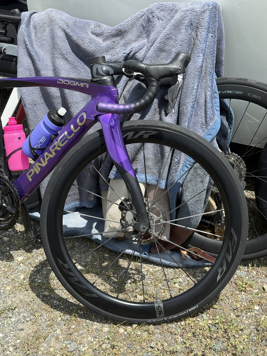 bootlightbikes's tweet photo. 学連の白馬クリテリウムにて!
#ELILEE
#EXS
#FARSPORTS https://t.co/7tPPvXoPus