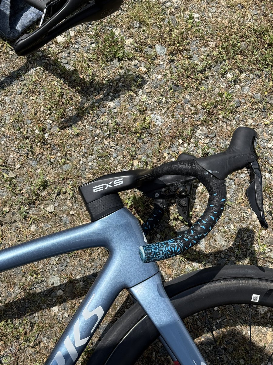 bootlightbikes's tweet photo. 学連の白馬クリテリウムにて!
#ELILEE
#EXS
#FARSPORTS https://t.co/7tPPvXoPus