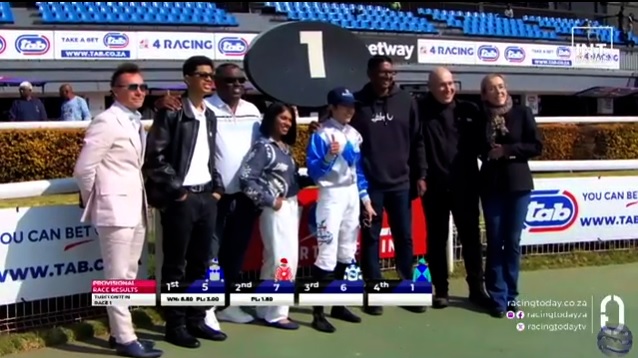 rebelsart's tweet photo. 🏆Winner🏆
Bravo 🇫🇷 Mickaëlle Michel🇯🇵@MickaelleMichel and King Solomon 1st place racing in the Maiden Juvenile Plate race 1 on Saturday at Turffontein, South Africa‼️🏇🥇🇿🇦
Trainer P P J M Vermeulen
💥4⃣6⃣ South Africa Winners!💥
#NeverGiveUp #WorkHard #MickaelleMichel
M.ミシェル #ミカエルミシェル
💪👊🌪️🥰
@FredericSpanu @noriri4 @ma_ouma1 @sebgoursaud @KFrnch @shimaneso @Jarjayes117 @zonahipica @Mwmo3Naz8B2KsRj @ChareneWoo @CBredar @loungeteddy @Safgirl2 @OKThenOlivia @agentes305 @SpanuPatricia1 @titchy34 @chipexpress @ConchitaMTurf @daimajin42 @manicaofblue @akira96643563 @makaba_second @NORINYAN8 #HorseRacing #SouthAfrica #Turffontein @RacingTodayTV @SplashOutExp @gavlerena07 @JC_Photos1