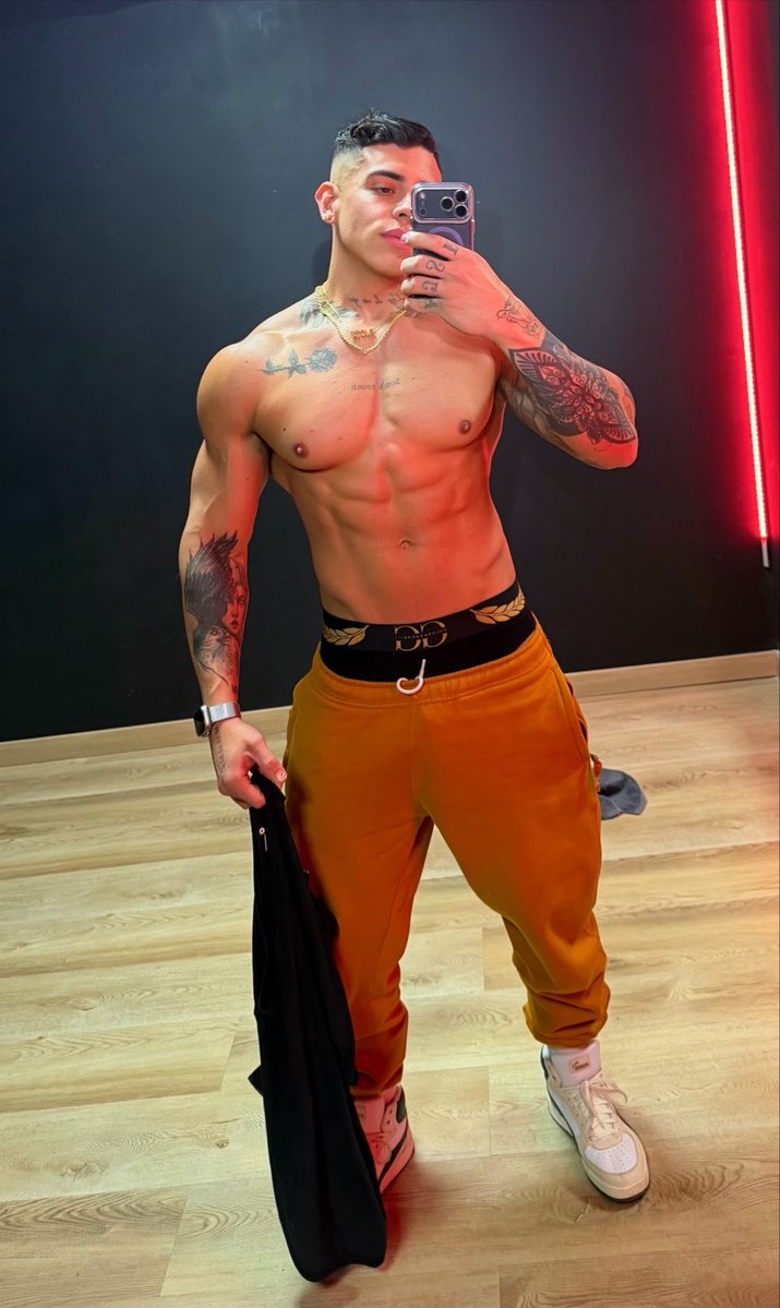 AJOTA_RS's tweet photo. En instagram 🥵 / En onlyfans 😈 https://t.co/FdjvVmb2Br