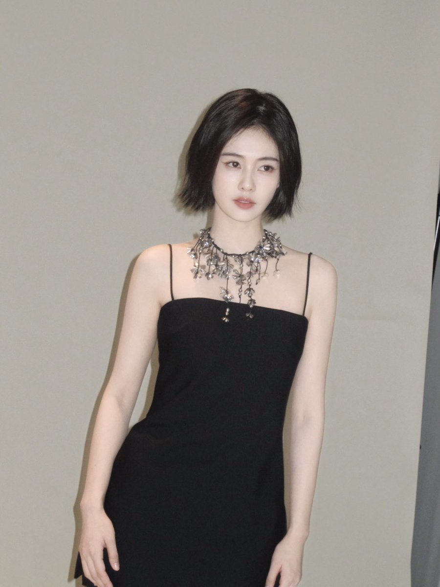 Lubybai's tweet photo. ถูหมีถ่ายสไตล์กวางตุ้งช่วงปลายปี 90 นี่เอง ไม่ใช่ปัจจุบันจ๋าๆ อ๊ยตื่นเต้น อยากเห็นแฟชั่น https://t.co/XeWZYMuUJf