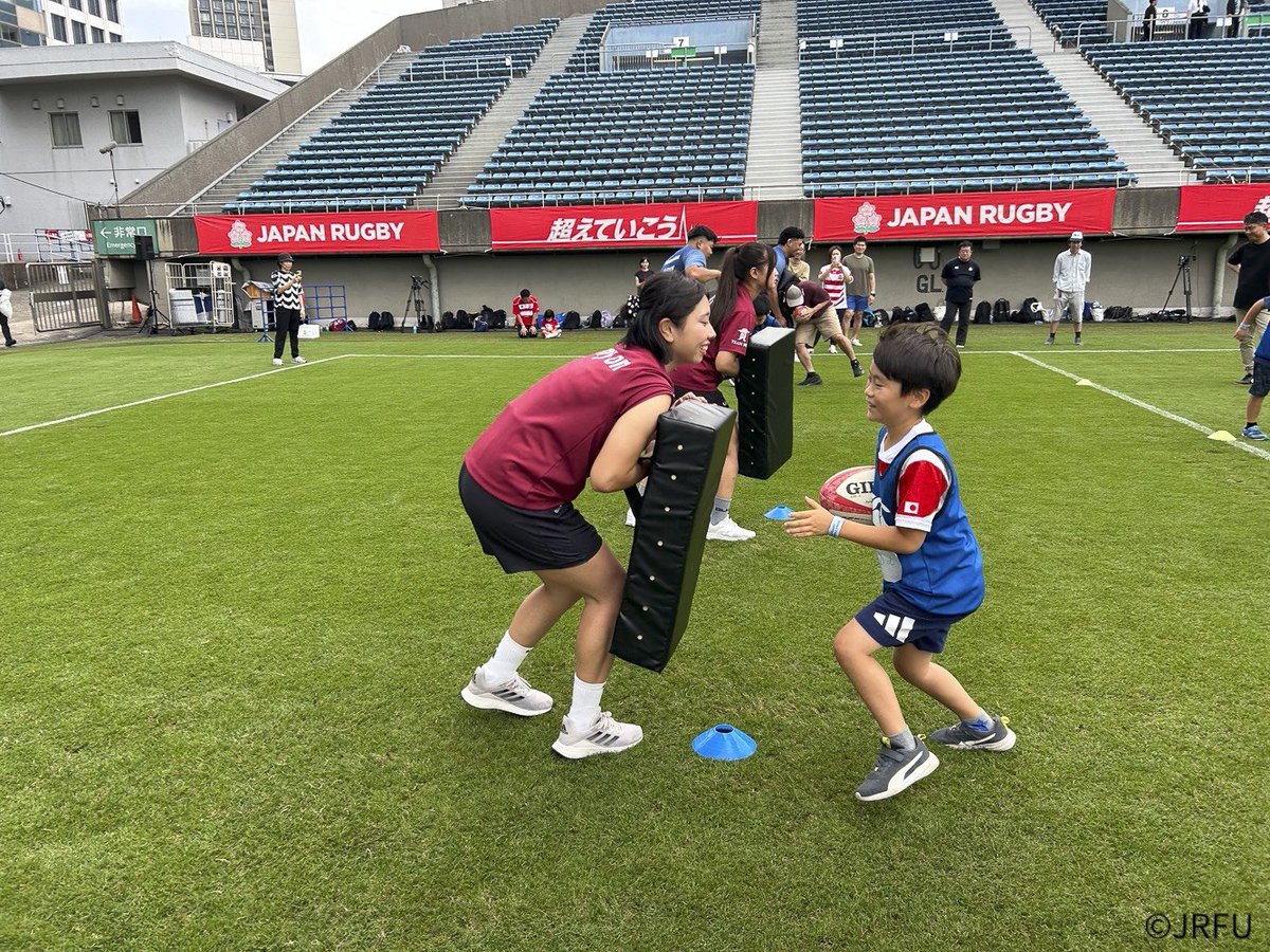 rugby_waseda's tweet photo. 【ファイト イッパーツ 親子ラグビーチャレンジ参加報告】

平素より弊部にあたたかいご声援ならびにご支援をいただきありがとうございます。

7月4日（土）に秩父宮ラグビー場、7月18日(土)に国立競技場にて開催された「ファイト イッパーツ 親子ラグビーチャレンジ」に参加しました。 https://t.co/6KU054qDCB