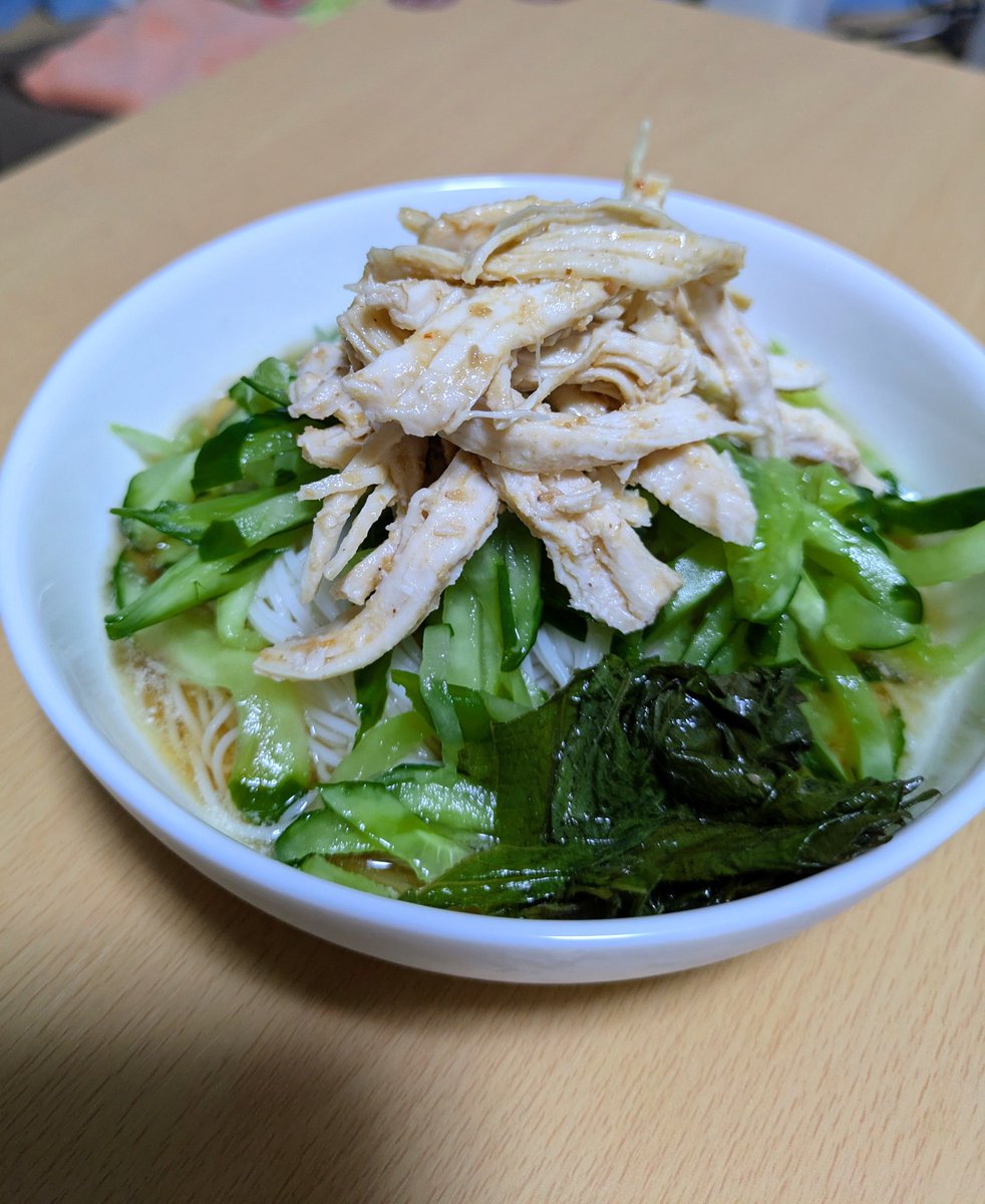 erikotochan's tweet photo. 棒々鶏冷麺
出来ましたー!! https://t.co/dHvsexQiai