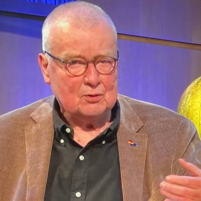clicknomore's tweet photo. @rico_brick Könnten verwandt sein, die beiden ... https://t.co/sp3pp5orP4