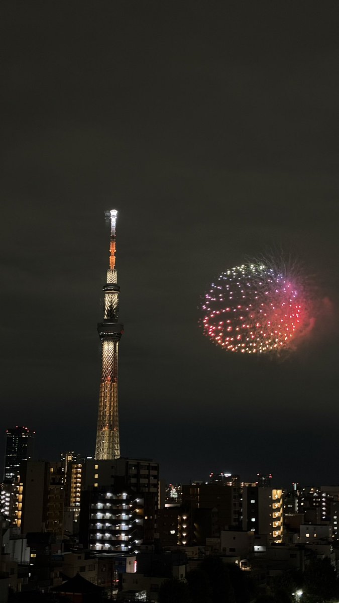 Rara_115VI's tweet photo. 隅田川花火大会🎇🎆✨💓 https://t.co/QLA2uxGvyO