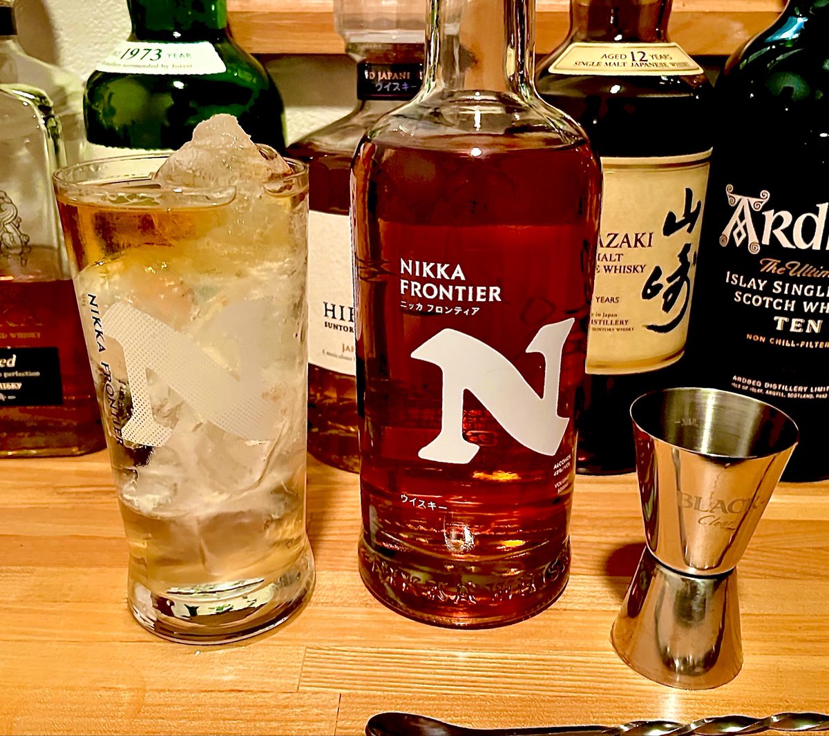 obamaxff14's tweet photo. 基調公演観ながら飲みすぎた💦💦
流石にフロートハイボールで酔い覚ますか────。 https://t.co/8KTKfq32xN