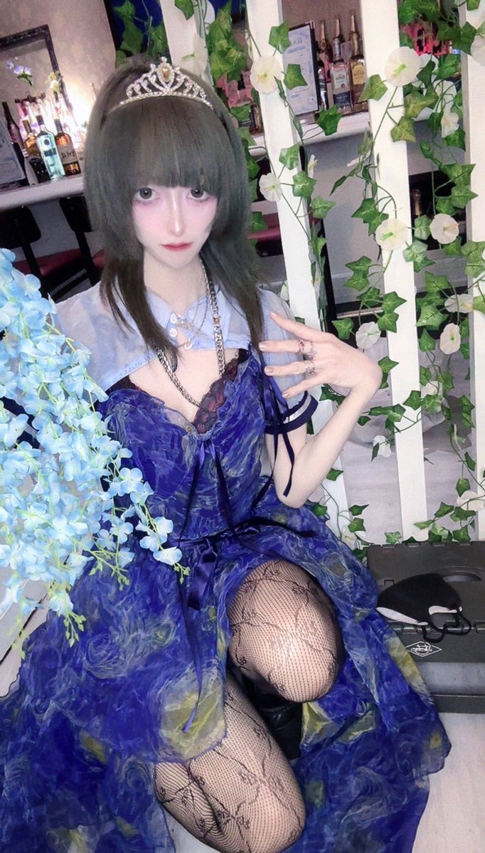 Orlaya_concafe's tweet photo. 🤍🩵🤍🩵🤍🩵🤍🩵🤍🩵🤍🩵🤍

池袋東口オルレアオープンしました❕💐

オリシャンで延長がお得🪽
お祝いご入国お待ちしております！

*.꒰ঌ 本日の妖精 ໒꒱.* ﾟ

🤍セロ  @cero_0rlaya_0 19:00ーlast

🤍のえる　@noel_orlaya 22:30-last

🩵もく　@moku_Orlaya 19:00-23:30

公式LINEはこちらから❕
https://t.co/SGgqsXN9e1

全人類かもん

#池袋コンカフェ #コンカフェ #コンカフェ嬢 #池袋 #コンカフェキャスト　#コンカフェ求人　#コンカフェバイト　#コンカフェ行きたい

公式LINEはこちらから❕