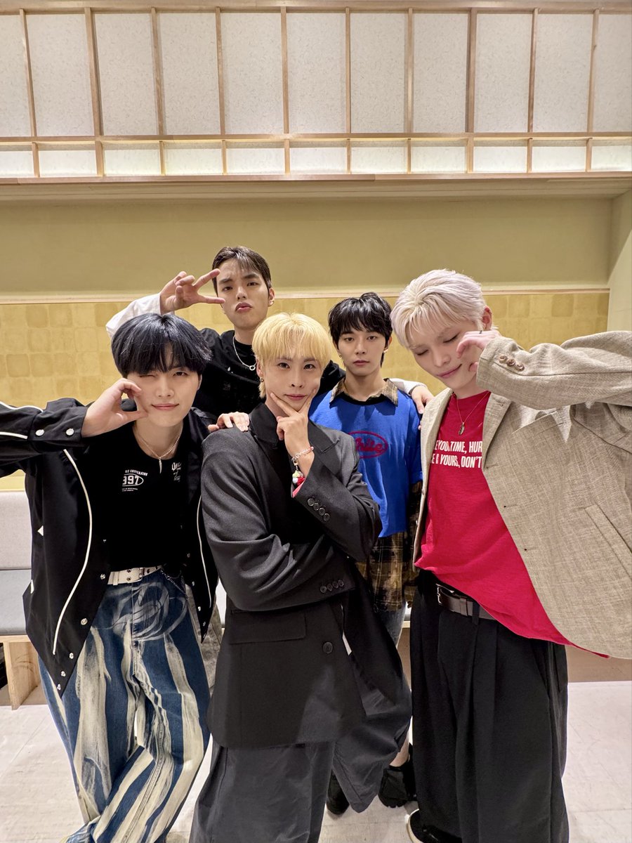 CMDM_official's tweet photo. #CMDM Live in Japan 2026 -Summer Nostalgia–

📝 0725

유닛 무대들은 어떠셨나요?? 🤔
내일도 신나는 무대가 가득 준비되어 있어요!!
모두 조심히 들어가시고, 내일 만나요 👋

#씨엠디엠 #Summer_Nostalgia
#Skyline https://t.co/bFtjDu0CTL