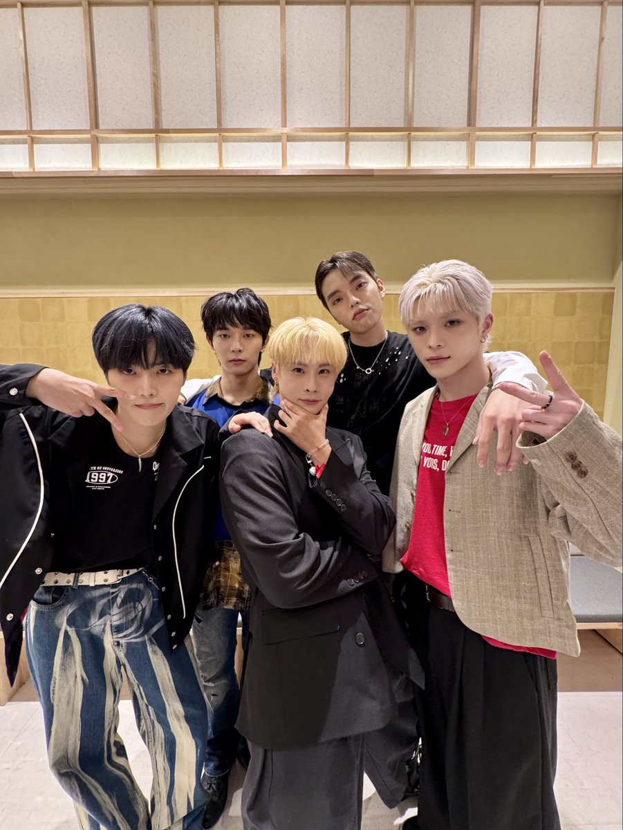 CMDM_official's tweet photo. #CMDM Live in Japan 2026 -Summer Nostalgia–

📝 0725

유닛 무대들은 어떠셨나요?? 🤔
내일도 신나는 무대가 가득 준비되어 있어요!!
모두 조심히 들어가시고, 내일 만나요 👋

#씨엠디엠 #Summer_Nostalgia
#Skyline https://t.co/bFtjDu0CTL