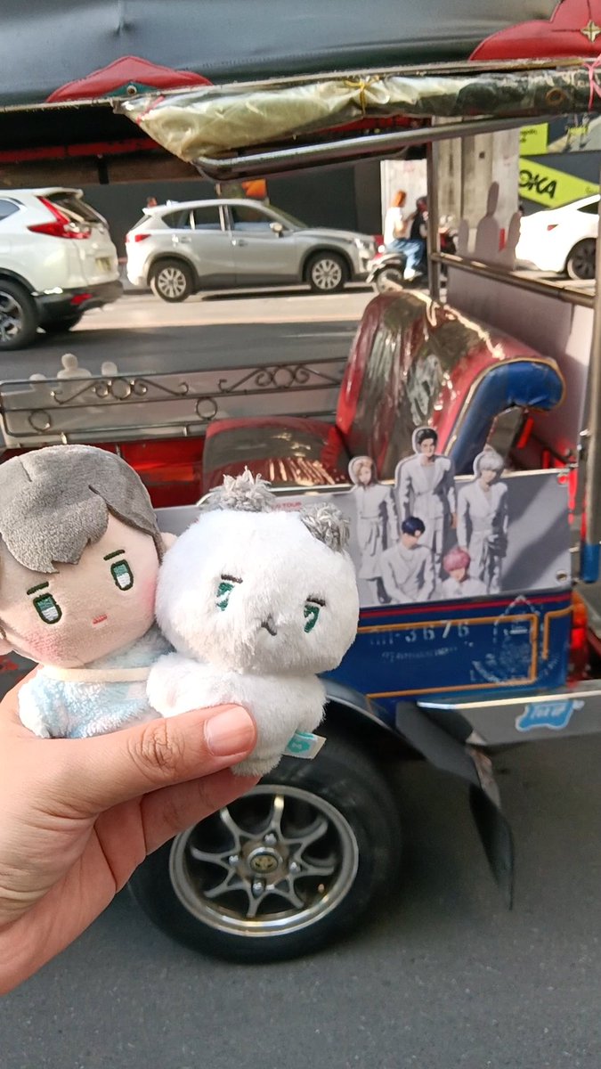 mikka_030's tweet photo. ชอบมากกก เพลงลั่นจริงงงงง
ยืนรอกับหลานๆ เจอลูกๆซิ่งบนถนน

#KEEP_IT_MANIC_in_Bangkok
#2026_PLAVE_World_Tour_in_Bangkok
#พบPLAVEทั่วไทย https://t.co/6cUkIoSebG