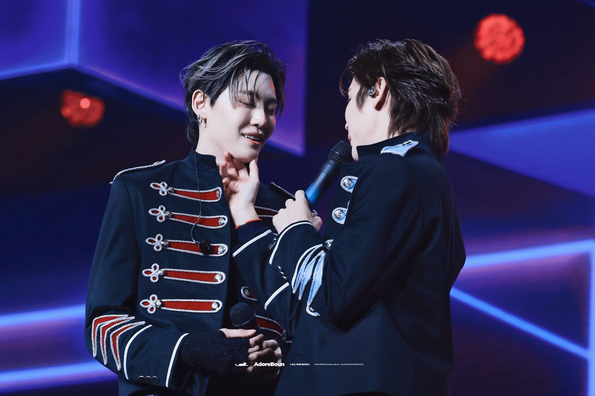 Adore_boun's tweet photo. 260725 EMBPFK CLOSE FRIENDS PARTY
#bb0un #prem_space #BounPrem #บุ๋นเปรม #FFFPartyConcert2026D1
@bb0un @Prem_space https://t.co/vDPCgvKAIA