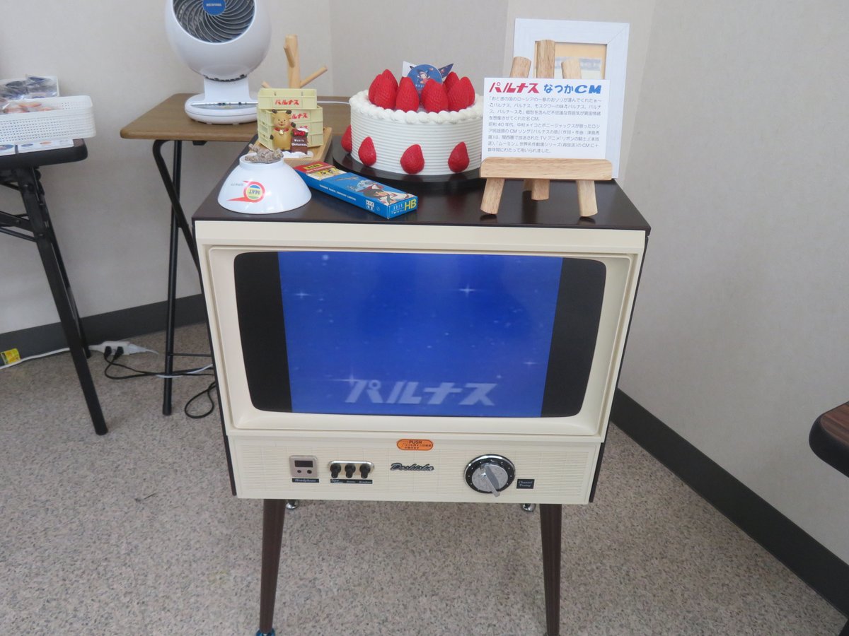 daraki5's tweet photo. モスクワの味　パルナスの展示

ピロシキは本日分完売。。。 https://t.co/Q3XIow9YaN