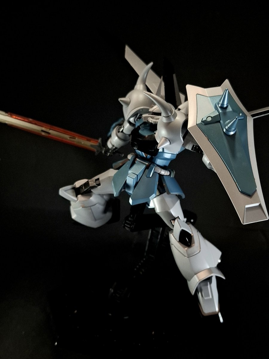 AMhipAfD2Ly6Dxh's tweet photo. HG グフイグナイテッド(イザーク•ジュール機)作成しました。

取り敢えず発売日当日は開店売り切れではなかったので、2個買いましたがカラバリ的に3個買うべきでした。
あと、厚塗りすると肩が渋くなるので厚塗はやめた方が懸命す
塗装はいつもの秋葉原工作室さんにて後程ガンスタさんにも投稿します https://t.co/MwG6kQXP4v