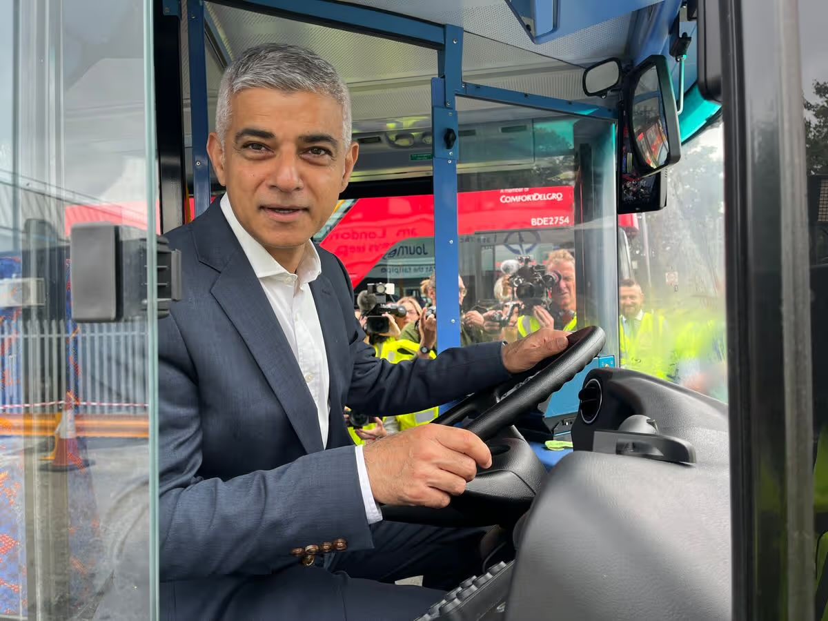 بريطانيا بالعربي🇬🇧 tweet media