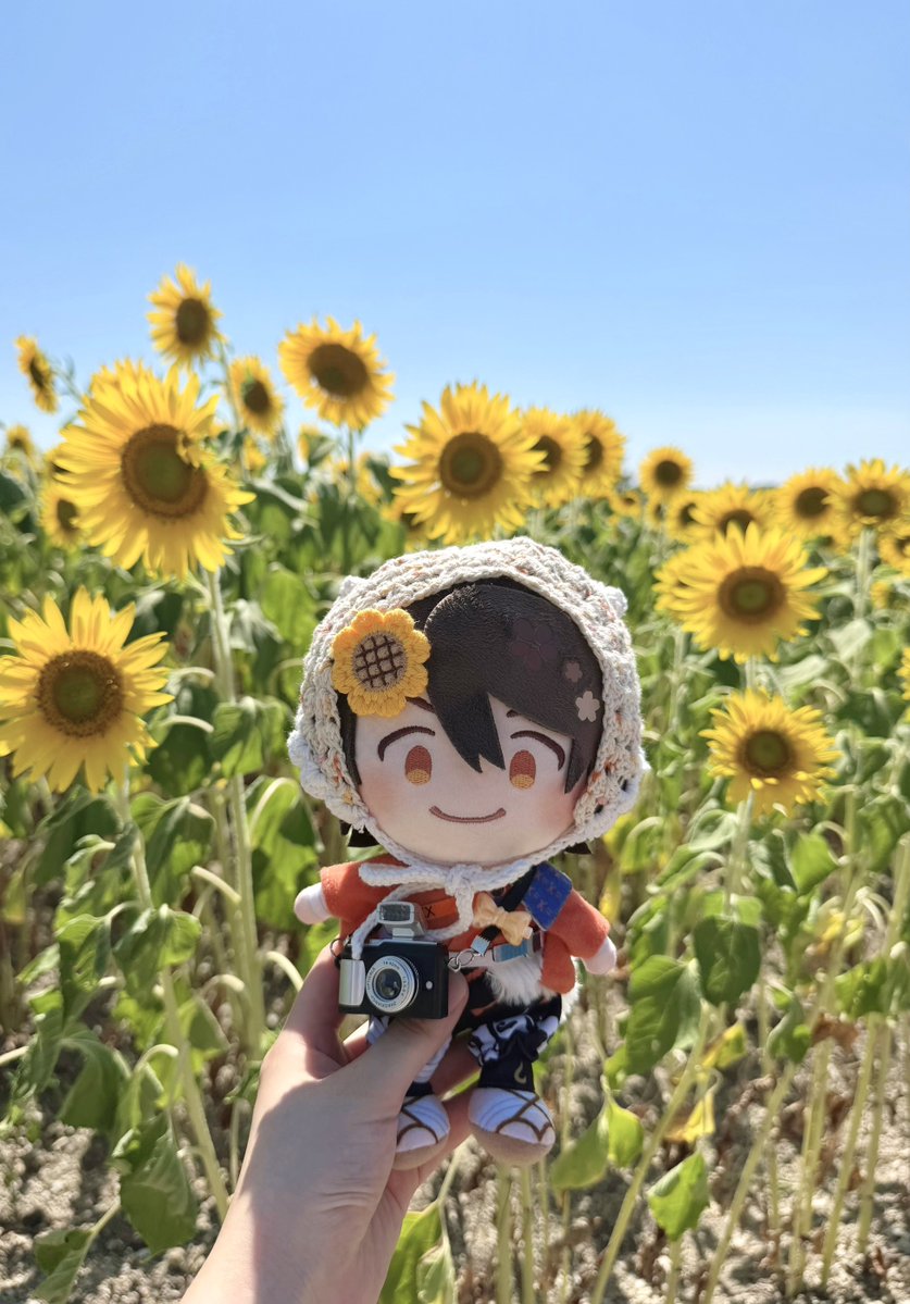 yuu_07c's tweet photo. cos
肥前と向日葵撮影行ってきました！！🧡❤️‍🩹
めちゃくちゃ暑くてやばかった！！
(とあふたー！) https://t.co/str9LJVX1h