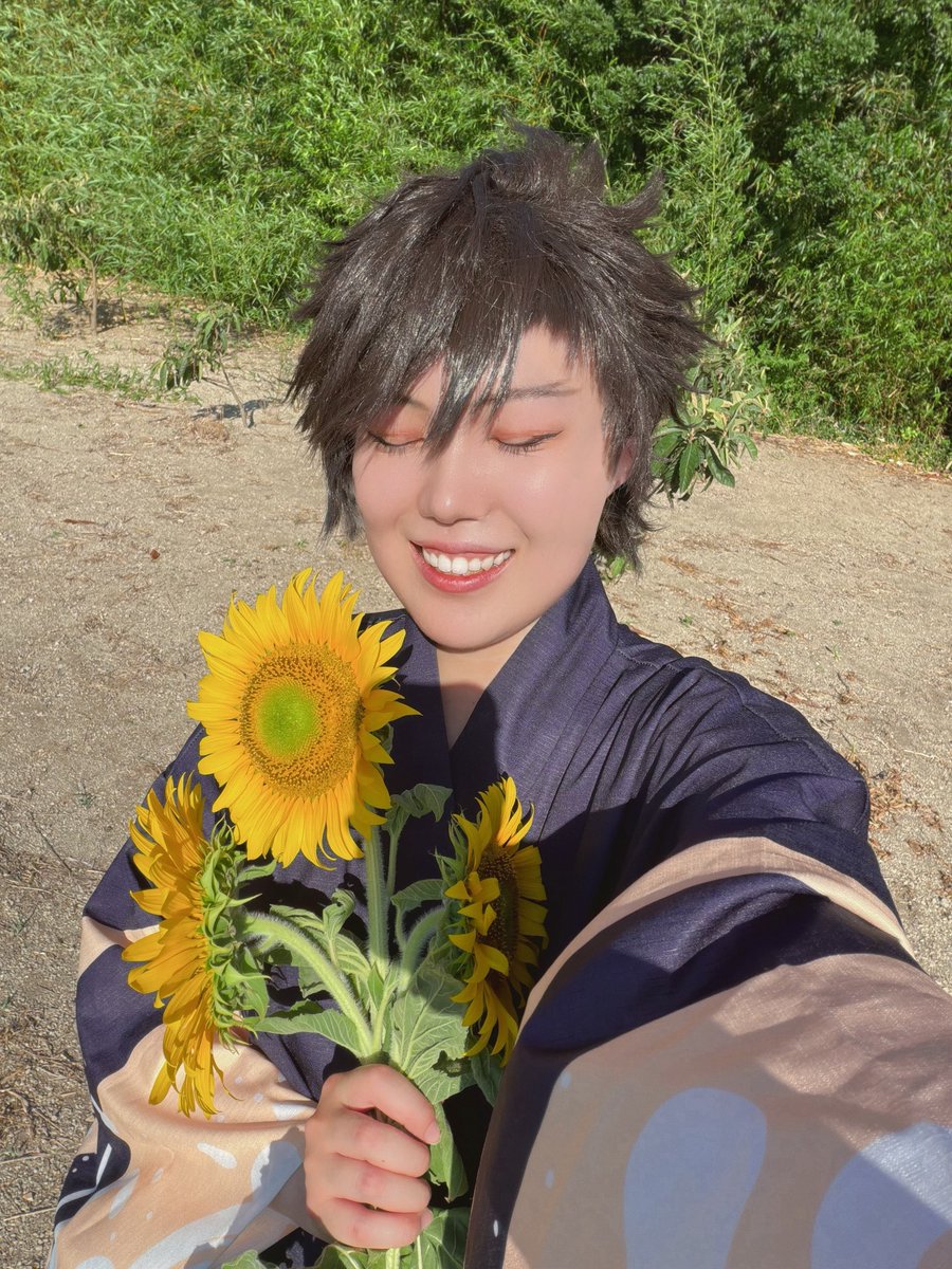 yuu_07c's tweet photo. cos
肥前と向日葵撮影行ってきました！！🧡❤️‍🩹
めちゃくちゃ暑くてやばかった！！
(とあふたー！) https://t.co/str9LJVX1h