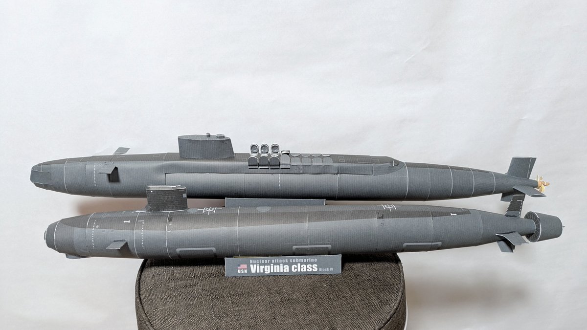 gggsms1's tweet photo. ATVARS Paper Models 1/200 レゾリューション級弾道ミサイル搭載原子力潜水艦 完成です
同スケールのバージニア級より少し長いです
パーツ数も多く大変な作品でした
#ペーパークラフト https://t.co/68p7ju6Zok