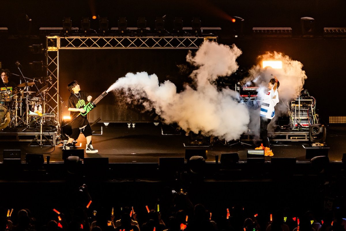 spice_mu's tweet photo. 【ライブレポート】
肉チョモランマ（Gero＆めいちゃん）、満員のKアリーナ横浜を沸かせた2日間　ワンマンライブ・DAY1「大一番」をレポート

#肉チョモランマ
 https://t.co/ZwhRn6OkVd https://t.co/GJBbL3JUGk