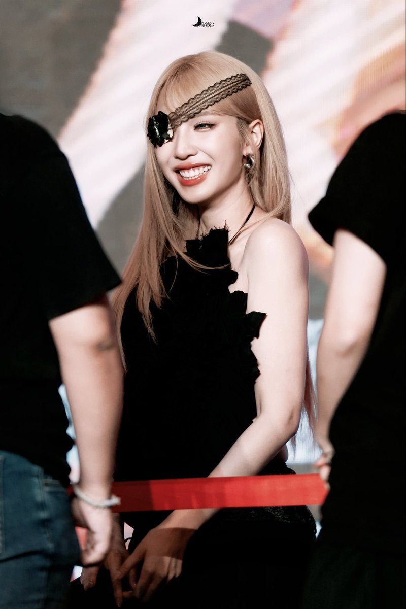 apollowny's tweet photo. 😈😈😈
#EnemiesWithBenefitsFMinMacau 
#janhae https://t.co/oAbxvfo4TR