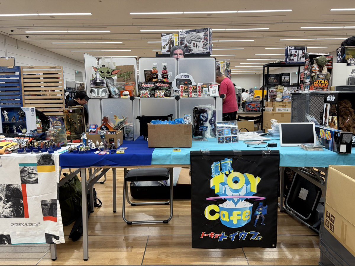 ToyCafe2's tweet photo. 本日トイカフェブースにお立ち寄り頂いた皆様ありがとうございました♪ 今後の予定になります
•9月　東京トイカフェstudio 完成/ バットマンデー/ 第三回SWCLA交流会
•10月31日　第三回世田谷ハロウィン
•11/3 (火) ぐーちゃんDJイベント＠渋谷 

#アンリーシュドS4 #スターウォーズ https://t.co/XOv21mlNC9