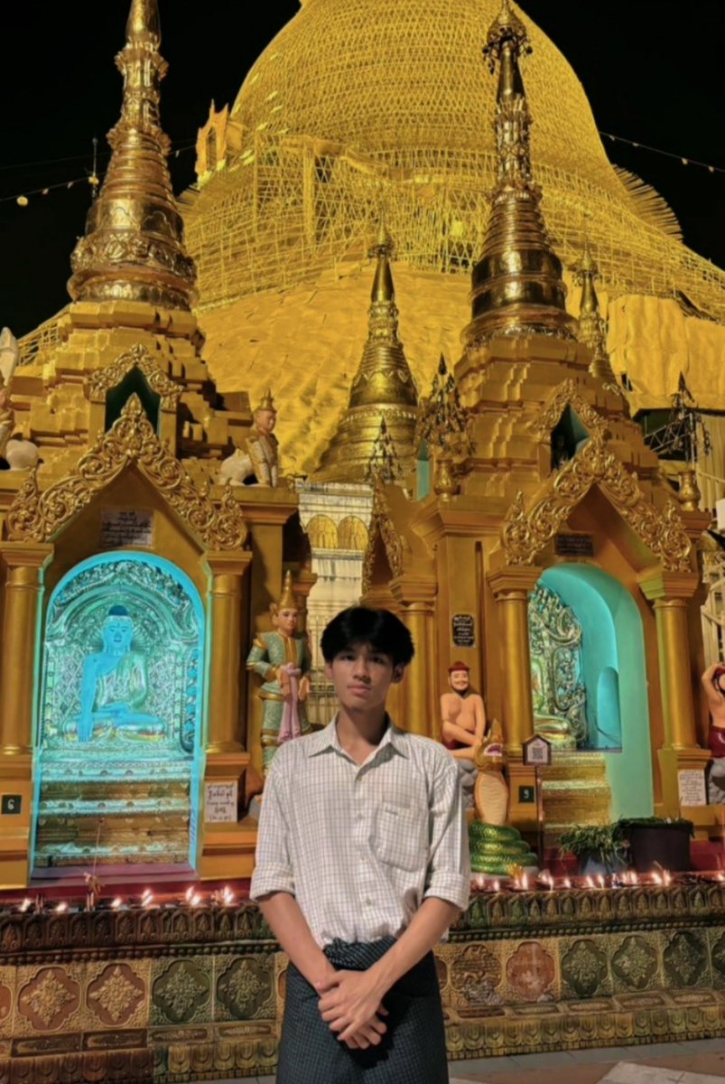 tthant33's tweet photo. ညကျရင် VIP မှာ ဒီကောင်ချောလေးတင်ပေးမယ်

https://t.co/7L8CgDyS4K https://t.co/9ZNo9M8JKi