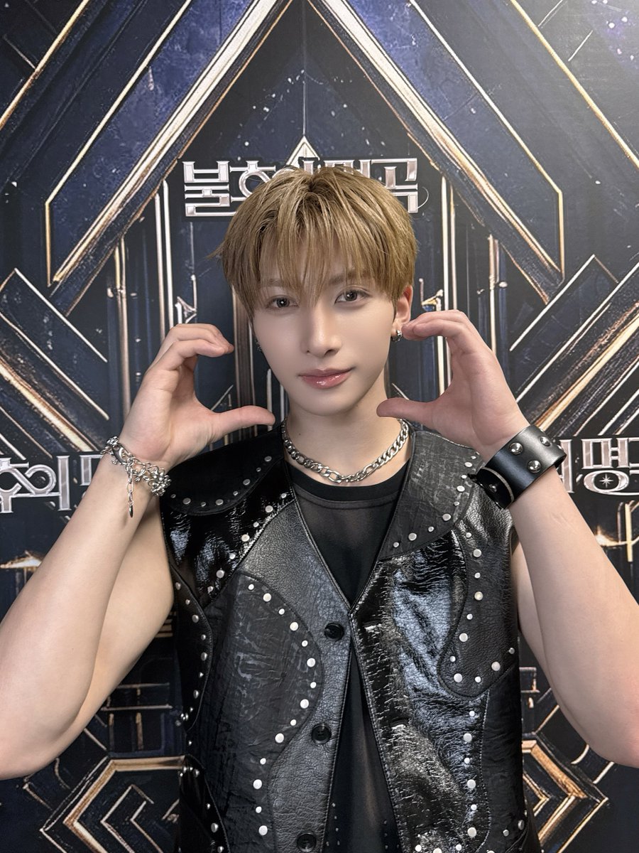 NEXZ_official's tweet photo. https://t.co/qzGgbXIOiU