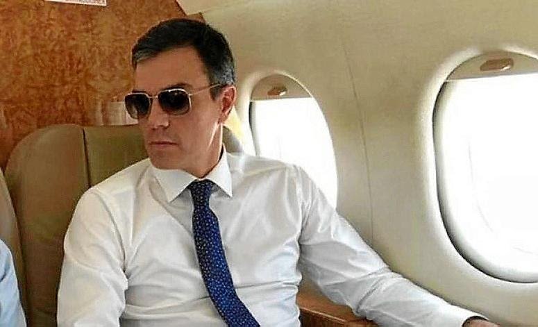 capTercio's tweet photo. Menos Falcon y más hidroaviones. https://t.co/IsHT5v0qug