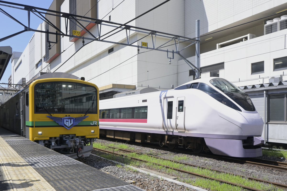 UWrKeyYf62m8jPD's tweet photo. 2026/7/25【JR東日本】
臨時快速GVぐんまみなかみ

GV-E197系TS-08編成＋12系5B

　高崎駅ではルナ・アズール乗務員訓練で新潟方面に向かうE657系と高崎駅で共演しました。 https://t.co/r94fySvy9h