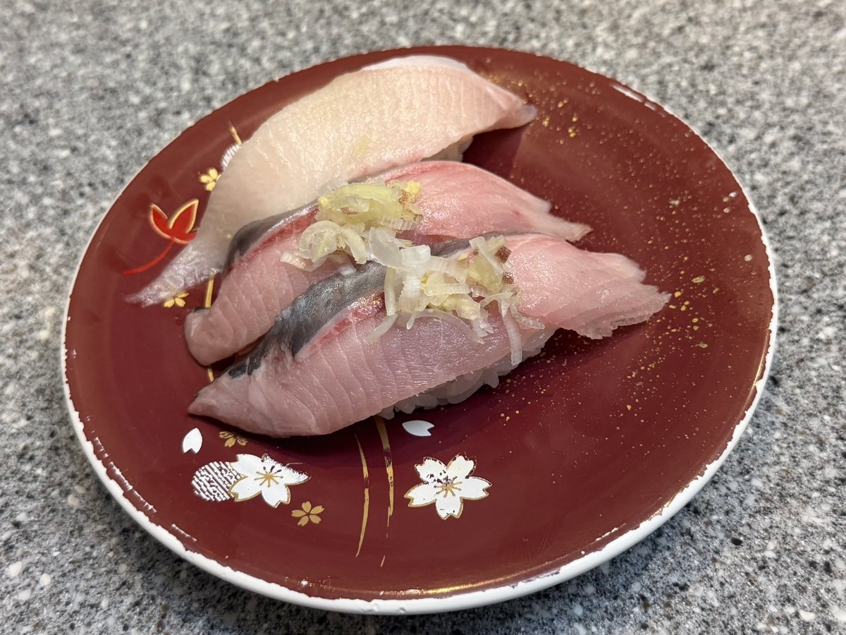 snsges's tweet photo. 大将のおまけ付き🍣夏の北海道涼しくて神 https://t.co/rVoxeRaHZu